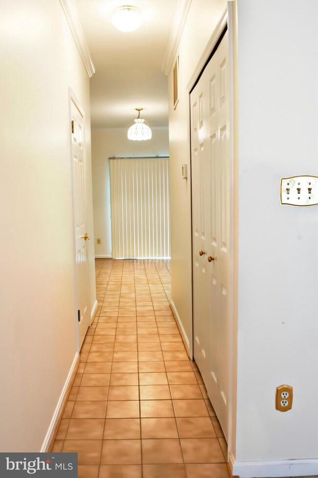 11853 Sherbourne Dr, Lutherville Timonium, MD 21093 - photo 7