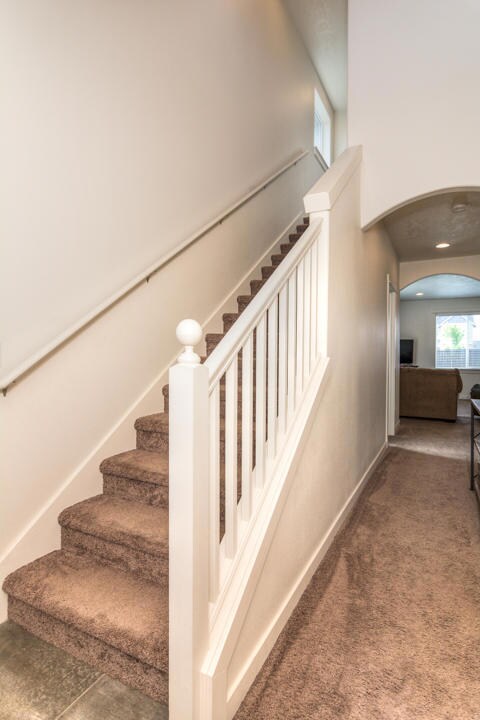 Hemlock Way NW 2558 Web (4 of 34)