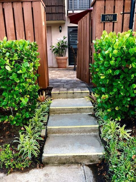Entry to Courtyard
