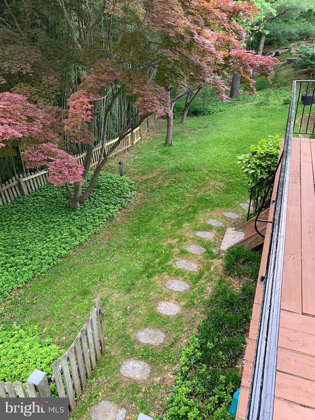 6008 Cairn Terrace, Bethesda, MD 20817 - photo 4