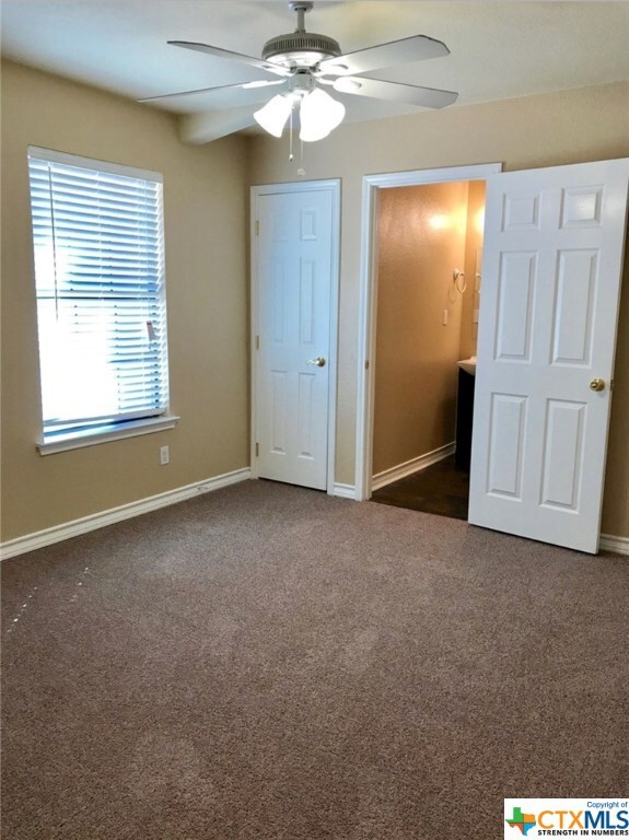 525 W Hutchison St unit A, San Marcos, TX 78666 - photo 5