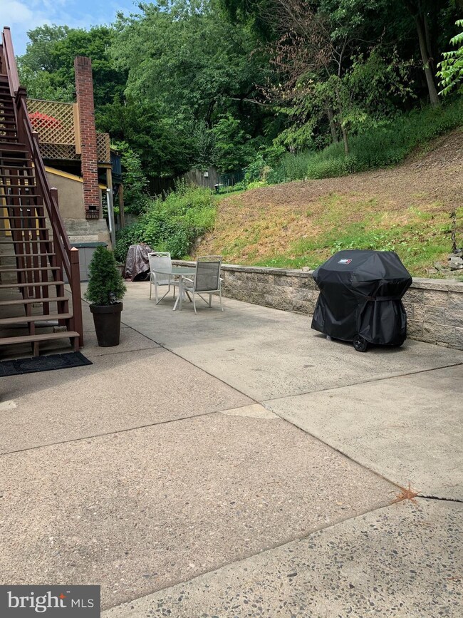 200 S Main St, Lambertville, NJ 08530 - photo 5