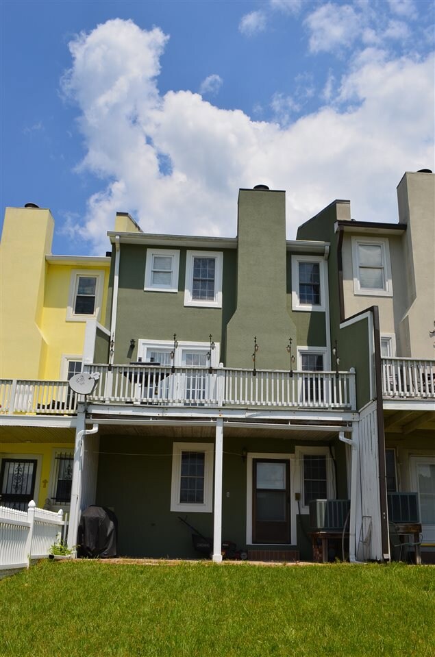 341 Lakepoint Dr, Gadsden, AL 35901 - photo 2