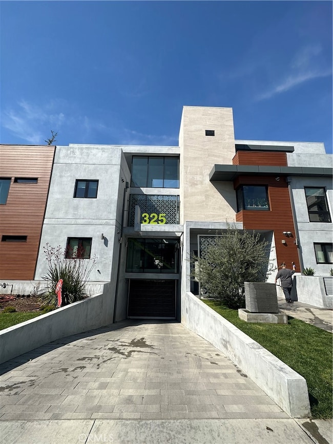 325 Myrtle St unit 201, Glendale, CA 91203 - photo 3