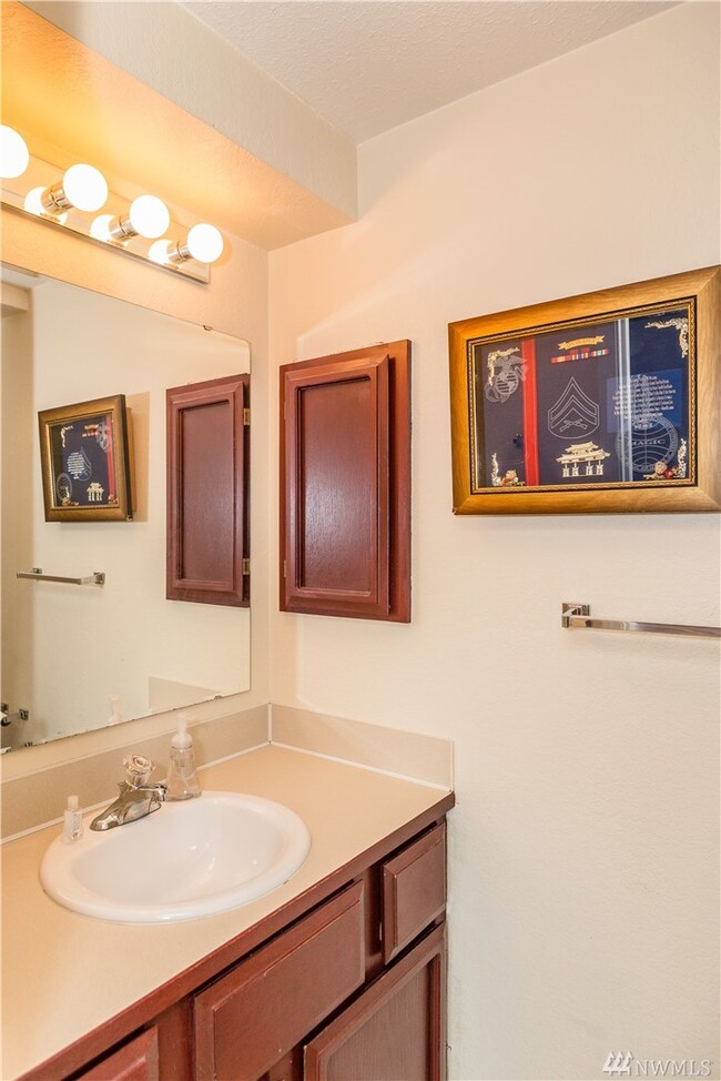 2902 13th St unit 5D, Everett, WA 98201 - photo 5