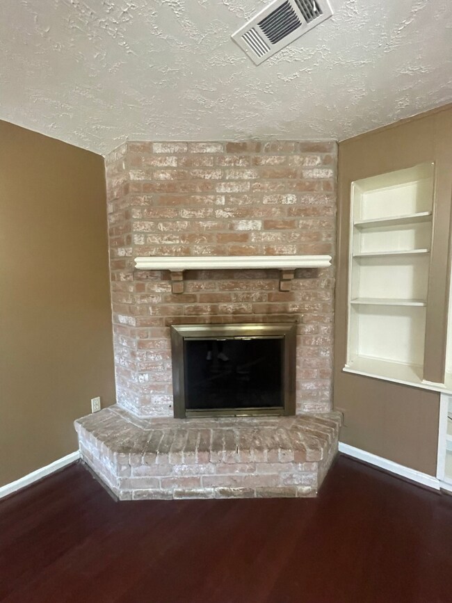 23402 Lestergate Dr, Spring, TX 77373 - photo 7