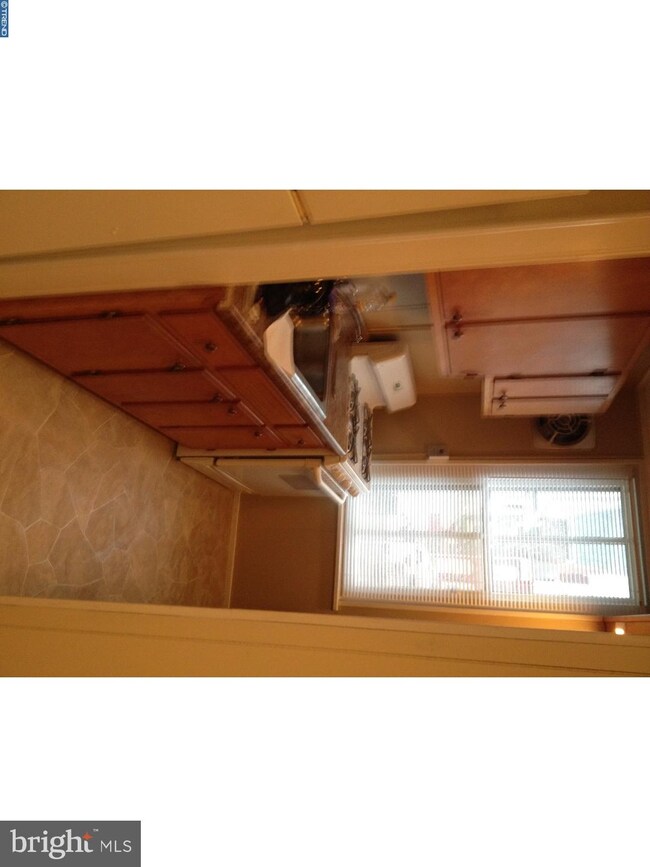 334 Cherry St, West Reading, PA 19611 - photo 7