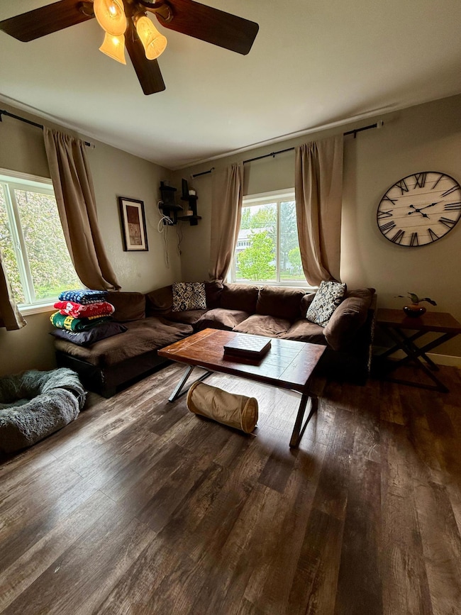 325 Hudson St, Antigo, WI 54409 - photo 4