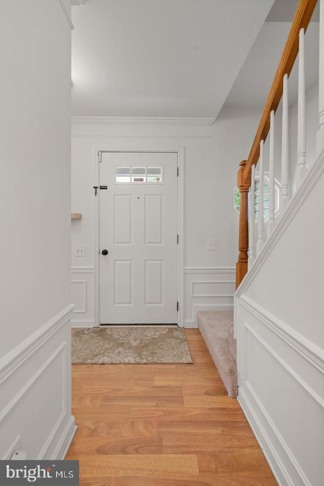 9341 Amaryllis Ave, Manassas, VA 20110 - photo 3