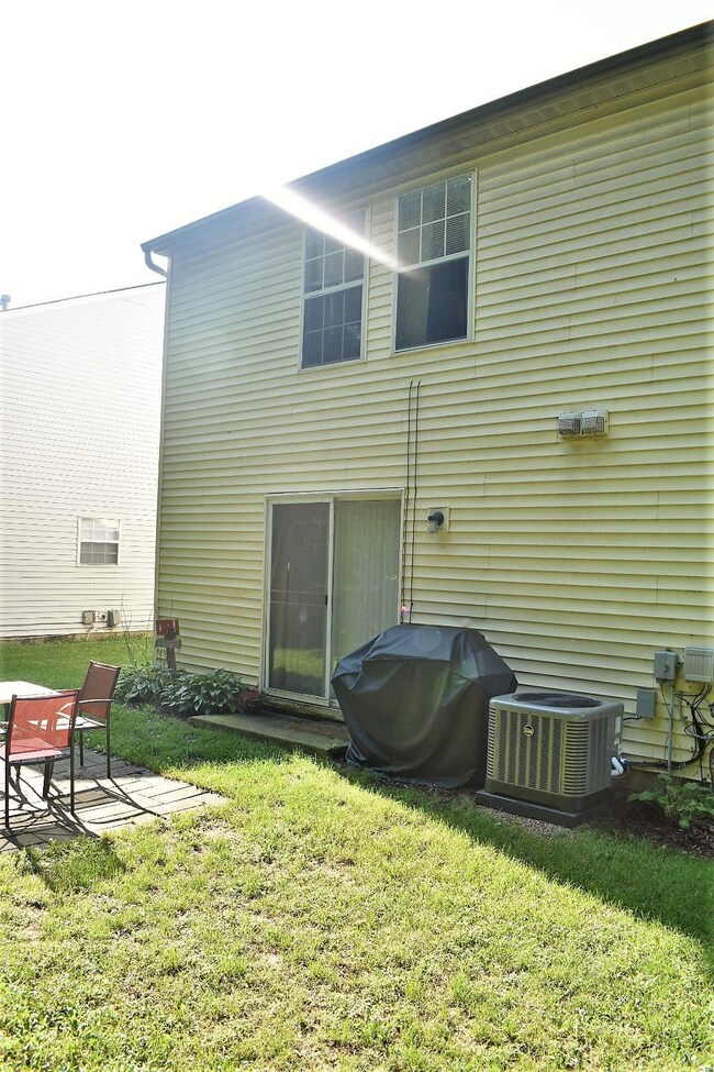 2188 Big Tree Dr, Columbus, OH 43223 - photo 5