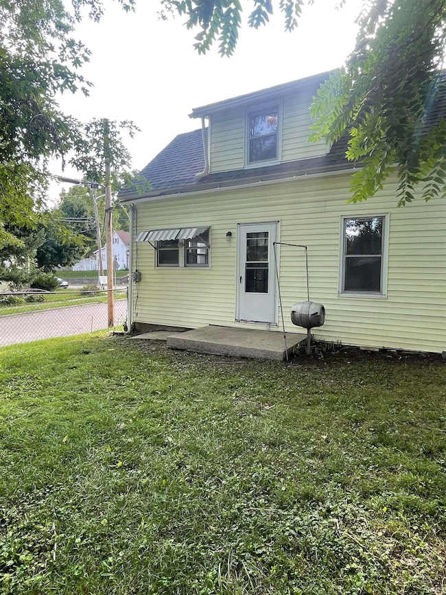 311 N East St, Wabash, IN 46992 - photo 3