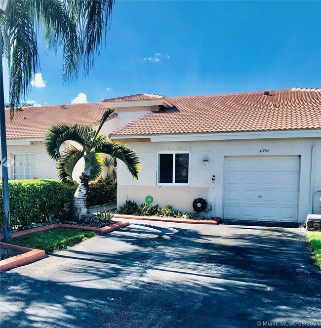 11764 SW 17th Ct, Miramar, FL 33025 - photo 4