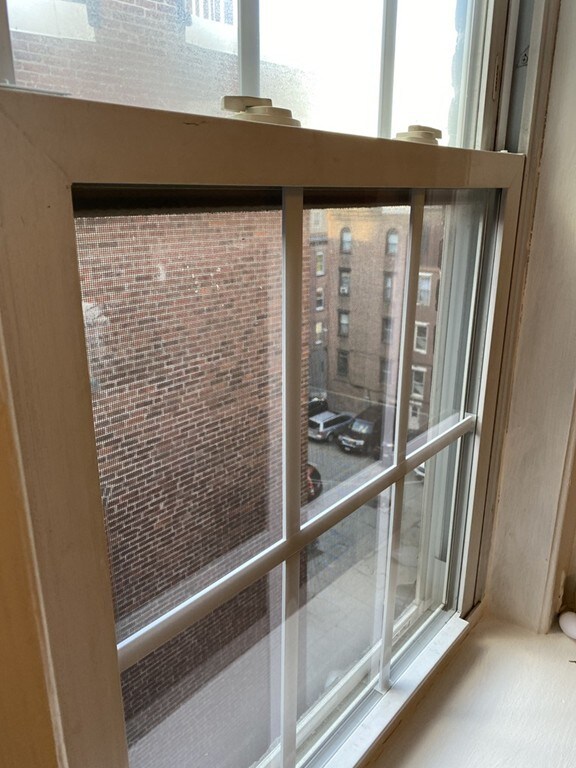 10 Henchman St unit 5M, Boston, MA 02113 - photo 4