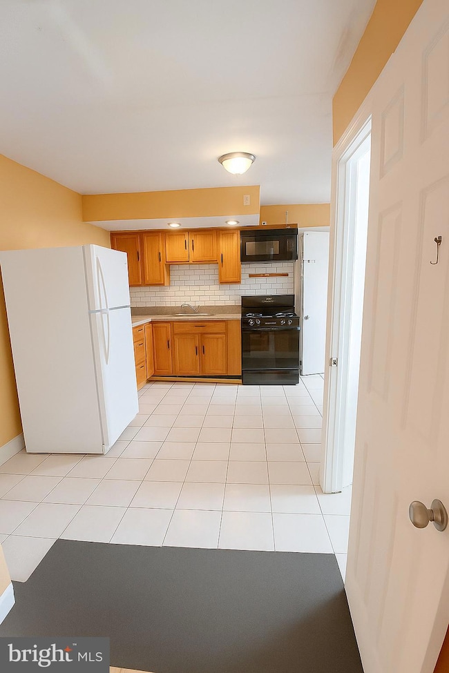 881 N 46th St, Philadelphia, PA 19139 - photo 3