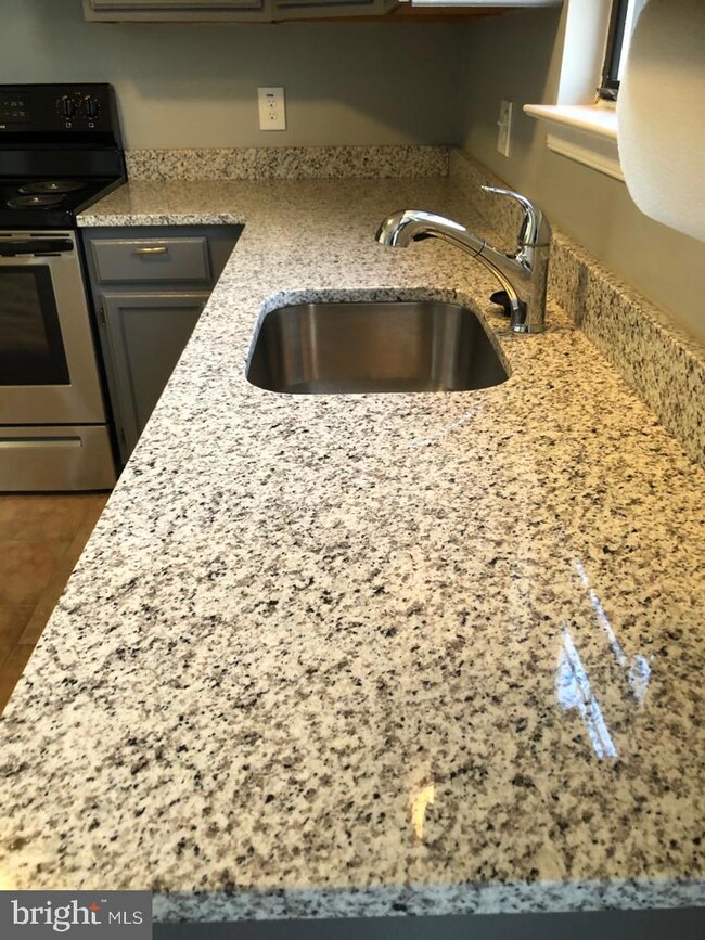 33 Mactavish Ct, New Castle, DE 19720 - photo 5