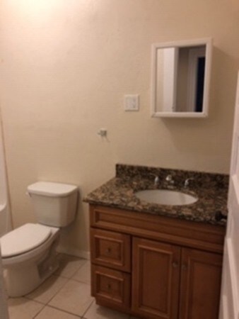 26 Granite St unit 3, Worcester, MA 01604 - photo 2