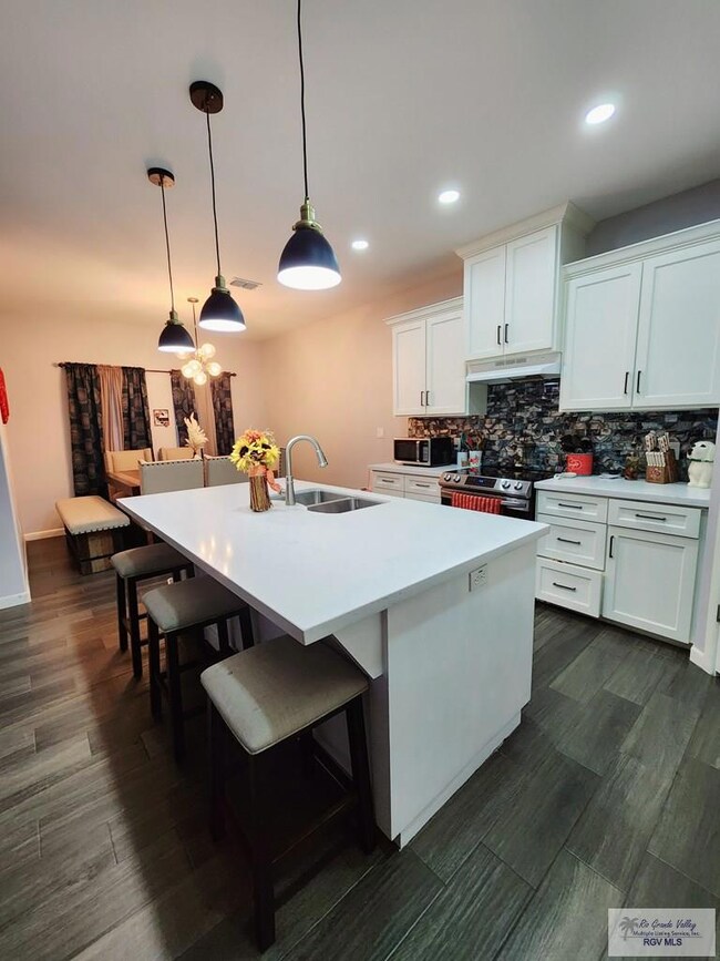 2520 N Louisiana Ave, Weslaco, TX 78599 - photo 5