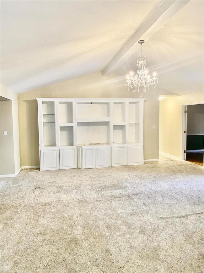 Beautiful Built-in Bookshelves!