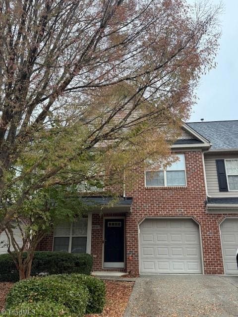 853 Jarman Dr, Jamestown, NC 27282 - photo 2