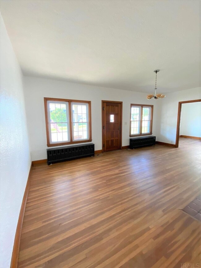 1130 A St NE, Linton, IN 47441 - photo 5