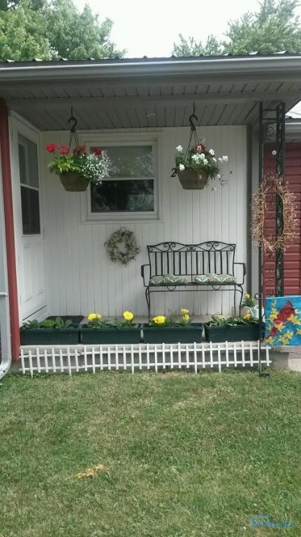 23307 W Hellwig Rd, Genoa, OH 43430 - photo 2