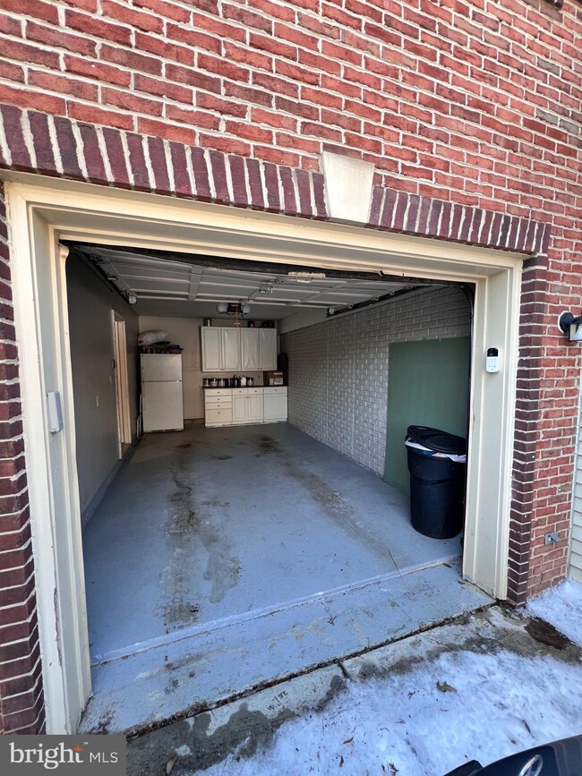 2912 Fairfax Metro Ln, Vienna, VA 22181 - photo 7