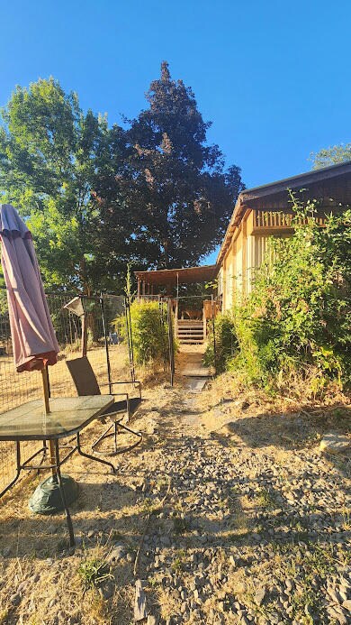 6369 Monument Dr, Grants Pass, OR 97526 - photo 4