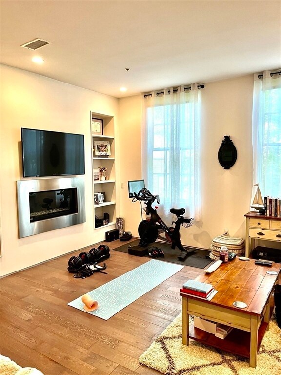 618 E 2nd St unit 3, Boston, MA 02127 - photo 3