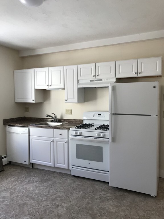 48 High St unit 1, Methuen, MA 01844 - photo 4