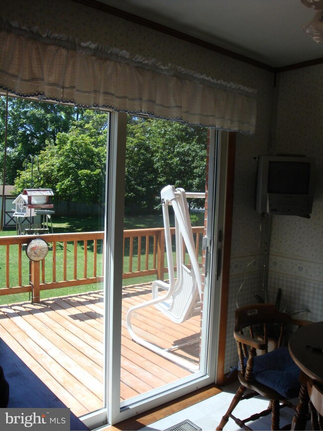 380 Hade St, Greencastle, PA 17225 - photo 6