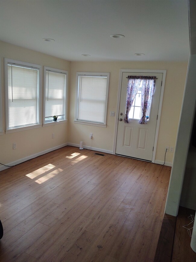 37 Trout Brook Dr, Nashua, NH 03062 - photo 3