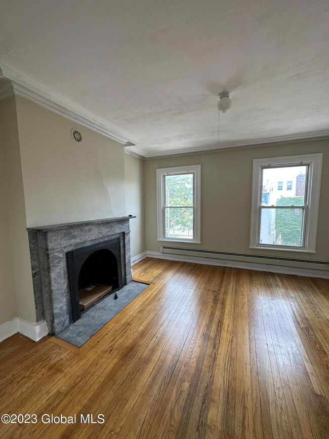 61 Grand St unit 2, Albany, NY 12207 - photo 3