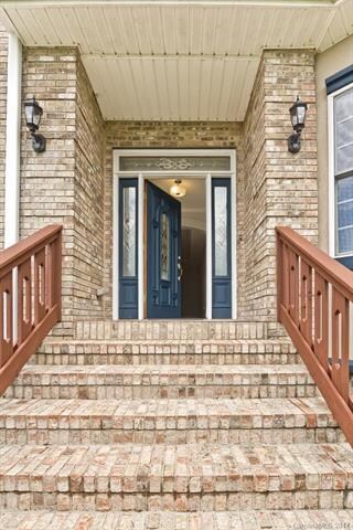 10 Fieldcrest Cir, Asheville, NC 28806 - photo 3