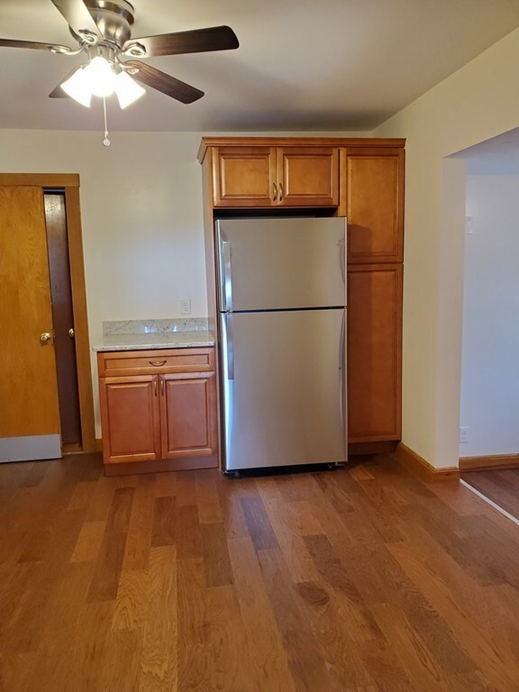 138 Common St unit 2, Quincy, MA 02169 - photo 3