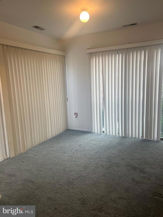 12 Brighton Place unit C8, Sewell, NJ 08080 - photo 5