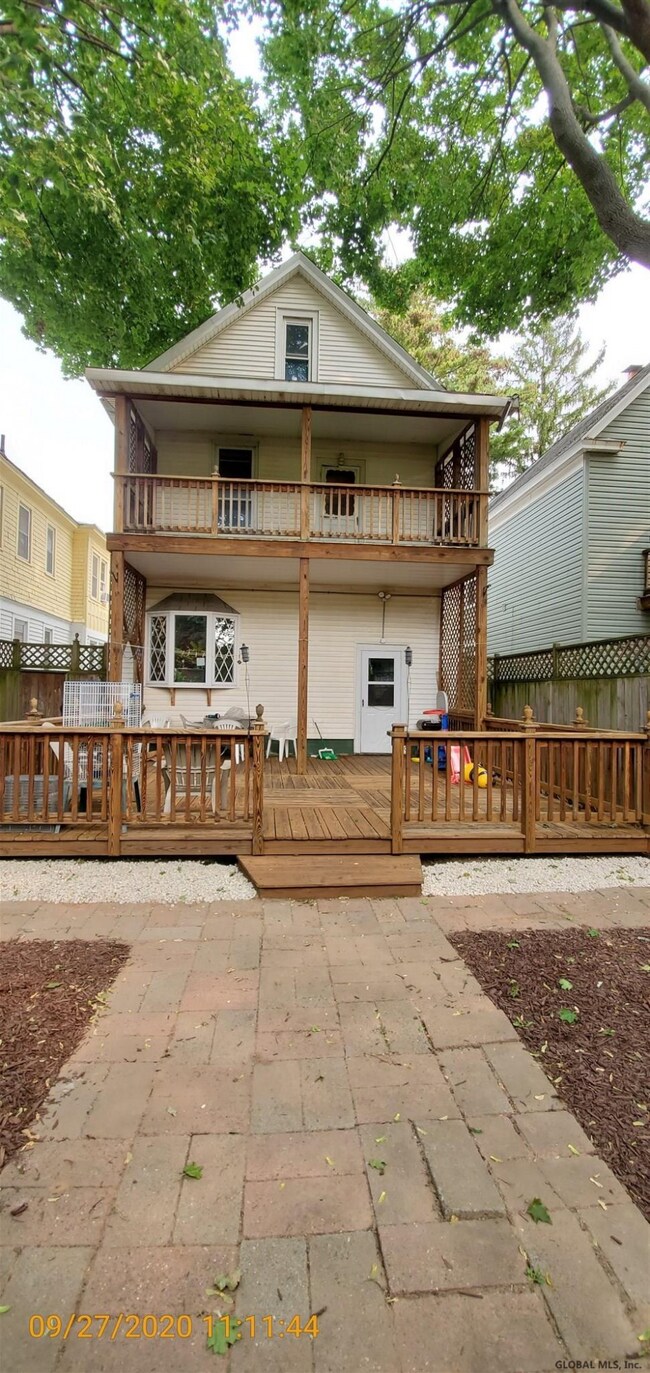 764 Myrtle Ave, Albany, NY 12208 - photo 2