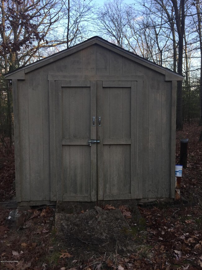 150 Pepperidge Dr, Dingmans Ferry, PA 18328 - photo 2