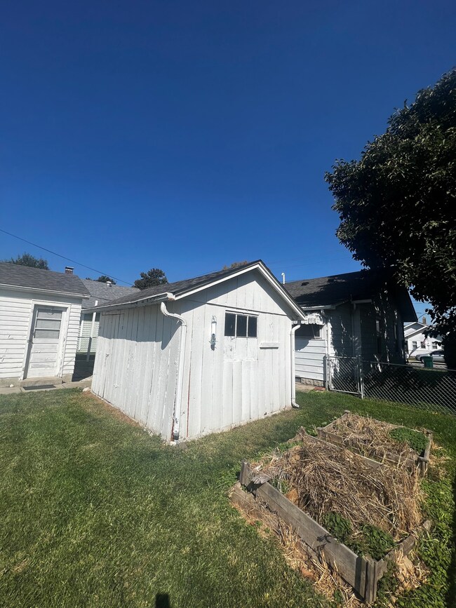 222 Wabash St, Plainfield, IN 46168 - photo 7