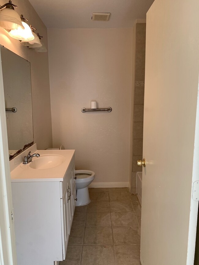 6106 Cavanaugh St, Houston, TX 77021 - photo 6