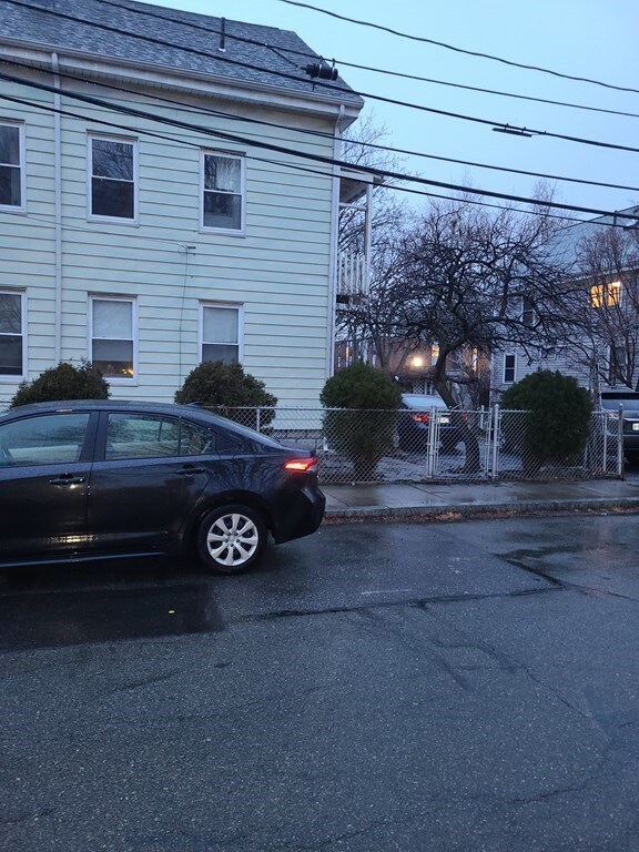 27 Waverly St, Brighton, MA 02135 - photo 4