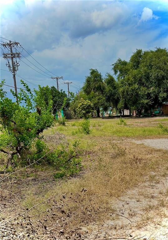 south to north property view 