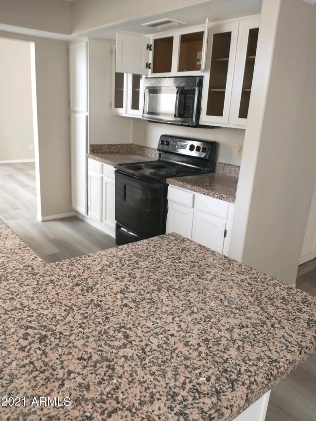 184 S Willow Creek St, Chandler, AZ 85225 - photo 7