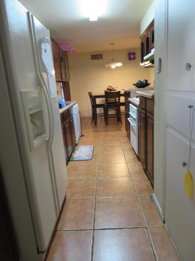 4434 N 49th Dr, Phoenix, AZ 85031 - photo 5