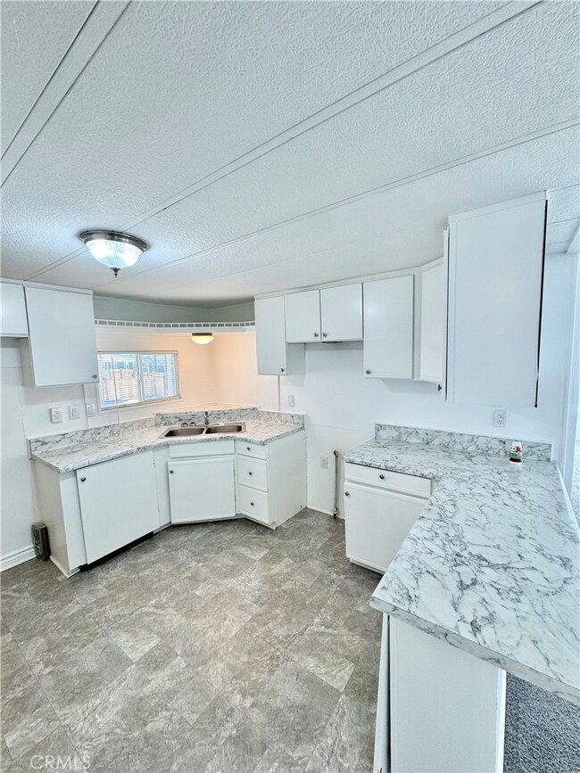 64550 Pierson Blvd unit 95, Desert Hot Springs, CA 92240 - photo 4