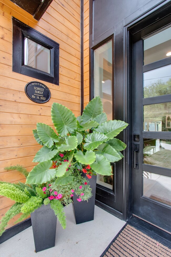 702 W 4th St, Columbia, TN 38401 - photo 6