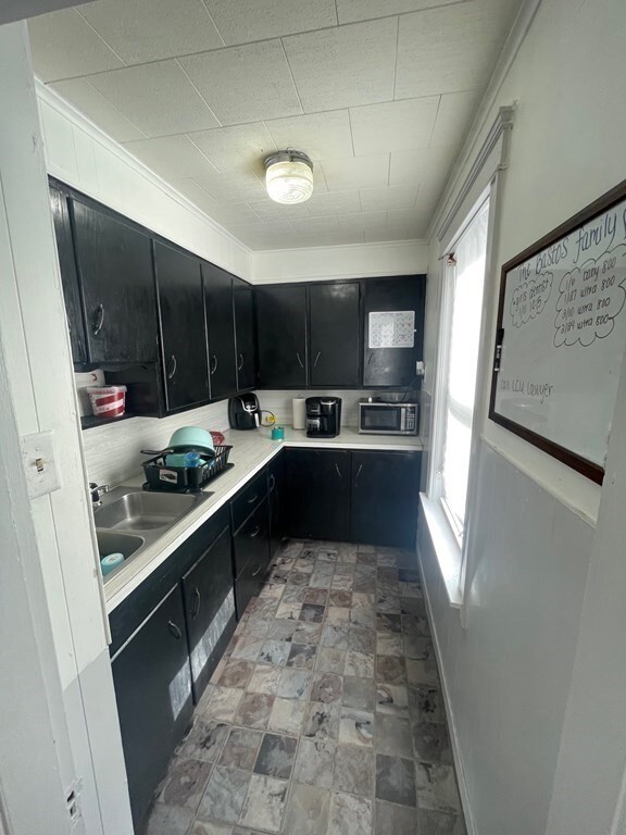 14 Pearl St unit 2, Webster, MA 01570 - photo 4