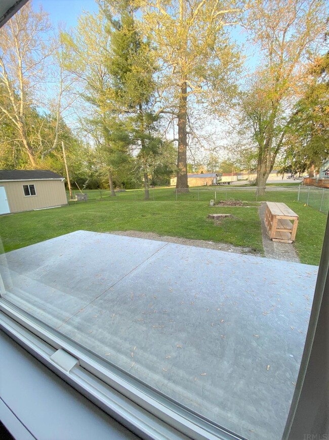 309 11th St NE, Linton, IN 47441 - photo 6