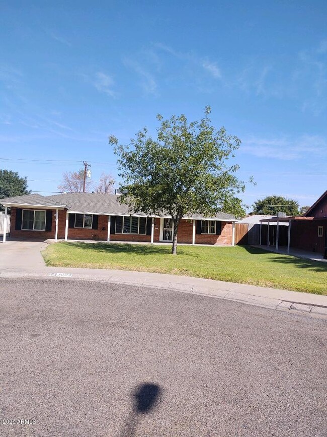 3624 E Weldon Ave, Phoenix, AZ 85018 - photo 2