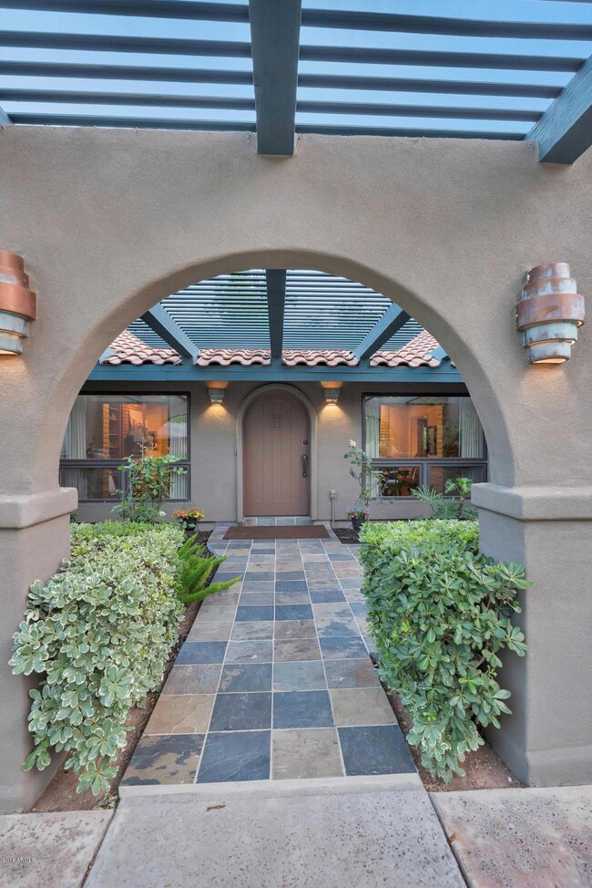Entrance to Front Courtyard