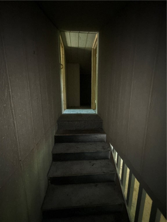 1159 E Mueller Ave, Decatur, IL 62526 - photo 7